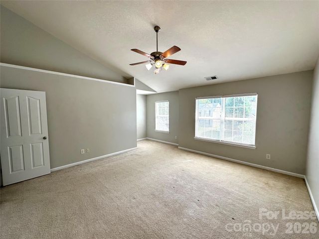 8227 Belmont Stables Drive, Charlotte, NC 28216