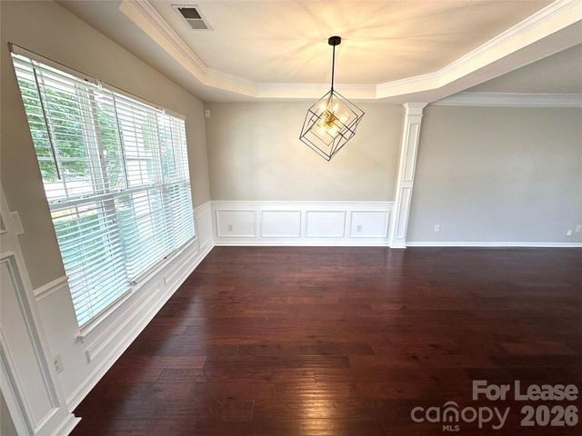 8227 Belmont Stables Drive, Charlotte, NC 28216