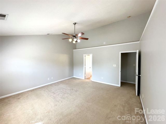 8227 Belmont Stables Drive, Charlotte, NC 28216