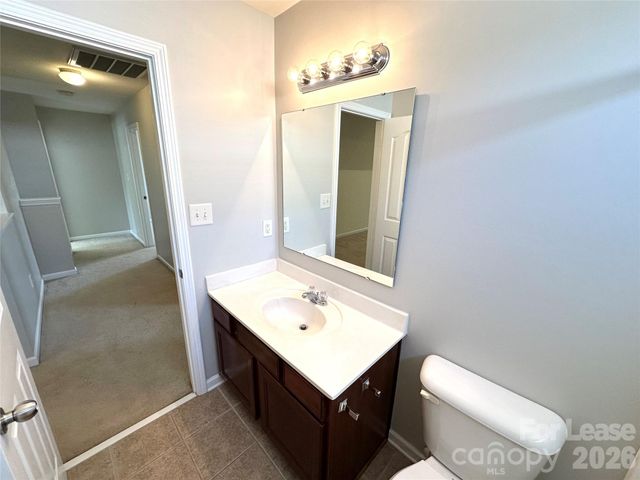 8227 Belmont Stables Drive, Charlotte, NC 28216