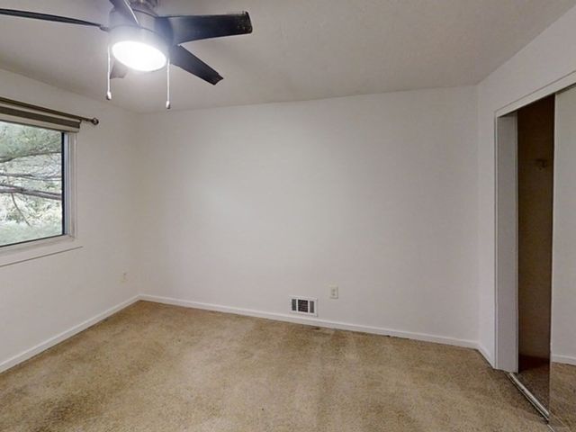 189 Littleton Rd 44, Chelmsford, MA 01824
