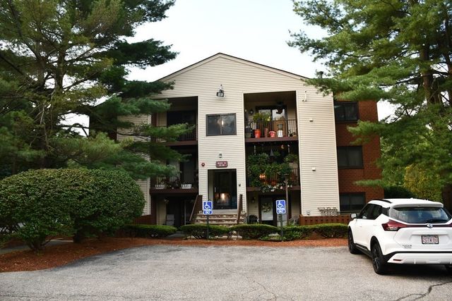 189 Littleton Rd 44, Chelmsford, MA 01824