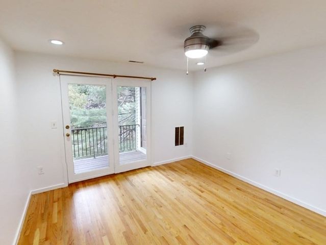 189 Littleton Rd 44, Chelmsford, MA 01824