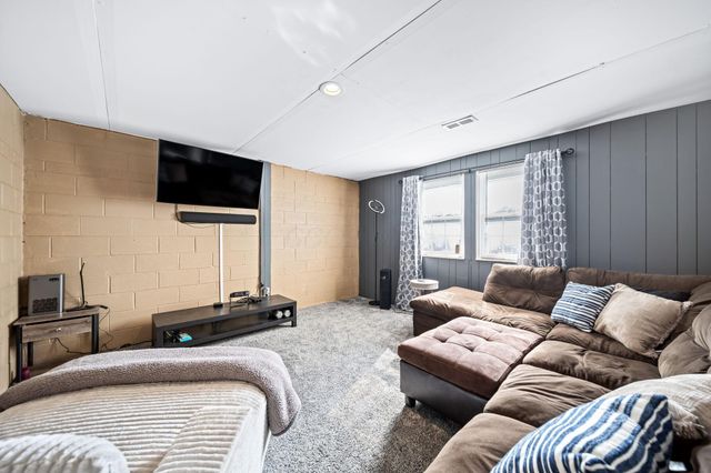 222 Saint Claire Drive, Chillicothe, OH 45601