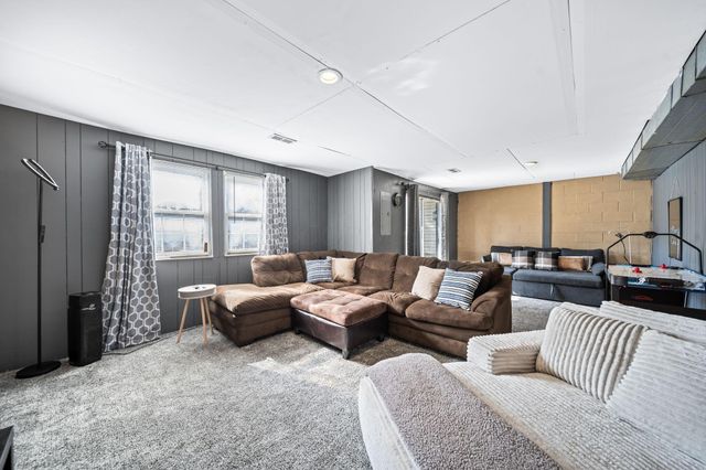 222 Saint Claire Drive, Chillicothe, OH 45601