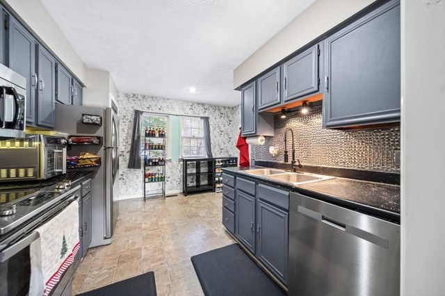 222 Saint Claire Drive, Chillicothe, OH 45601