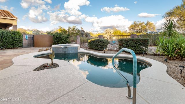 12580 N New Reflection Drive, Marana, AZ 85658