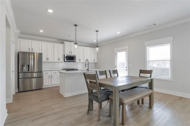 5316 Milford Drive, Gainesville, GA 30507