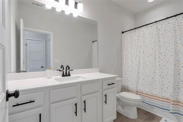 5316 Milford Drive, Gainesville, GA 30507