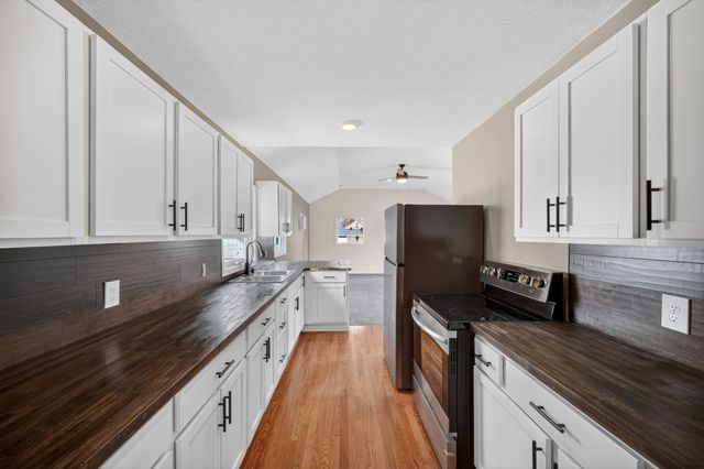 1918 Warford Street, Perry, IA 50220