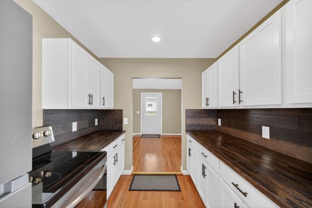 1918 Warford Street, Perry, IA 50220