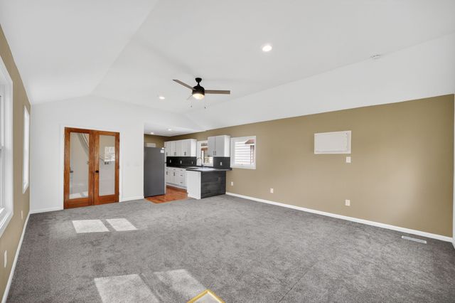 1918 Warford Street, Perry, IA 50220