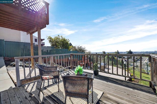 16057 Gramercy Dr, Castro Valley, CA 94578