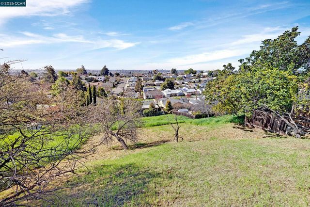 16057 Gramercy Dr, Castro Valley, CA 94578