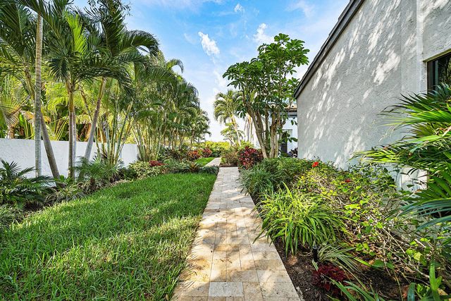 6110 N Ocean Boulevard 40, Ocean Ridge, FL 33435