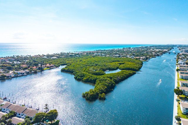 6110 N Ocean Boulevard 40, Ocean Ridge, FL 33435