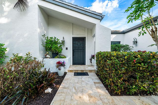 6110 N Ocean Boulevard 40, Ocean Ridge, FL 33435