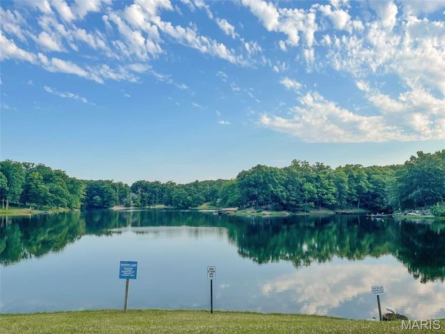 10557 Fairway Drive, Foristell, MO 63348