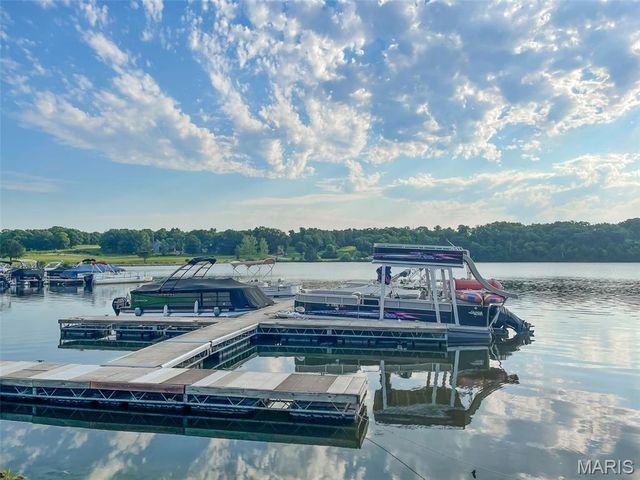 10557 Fairway Drive, Foristell, MO 63348