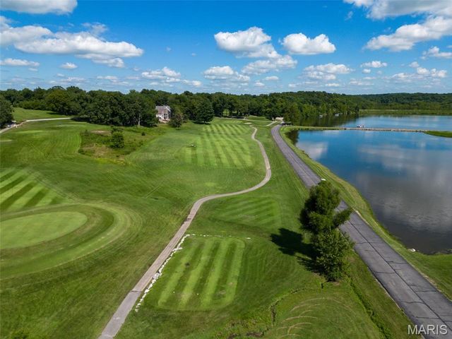 10557 Fairway Drive, Foristell, MO 63348