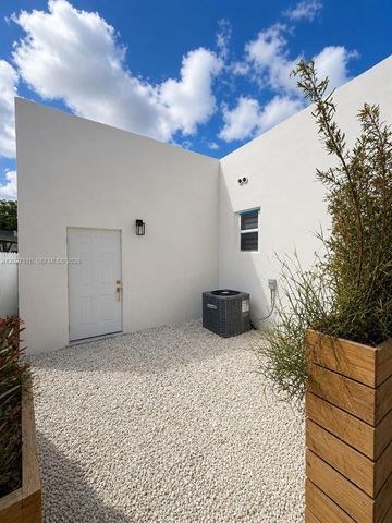 2426 NW 43rd Street, Miami, FL 33142