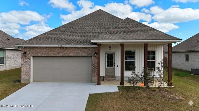 11416 Crystal Lake Drive, Gulfport, MS 39503