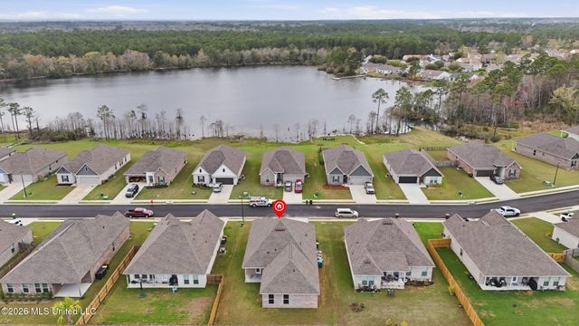 11416 Crystal Lake Drive, Gulfport, MS 39503