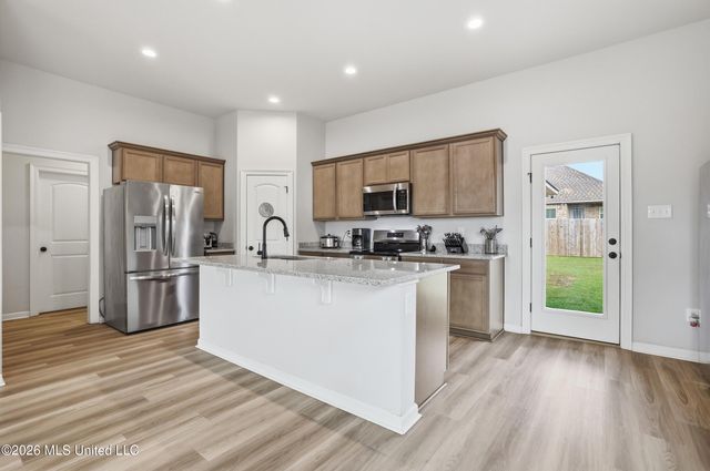 11416 Crystal Lake Drive, Gulfport, MS 39503