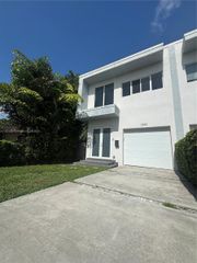 2882 SW 37th Ct 2882, Miami, FL 33134