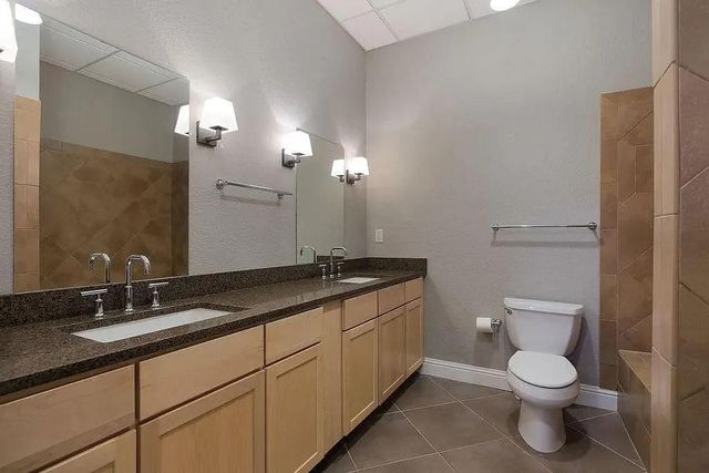 609 Central Street 1102, Kansas City, MO 64105