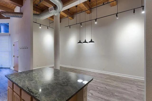 609 Central Street 1102, Kansas City, MO 64105