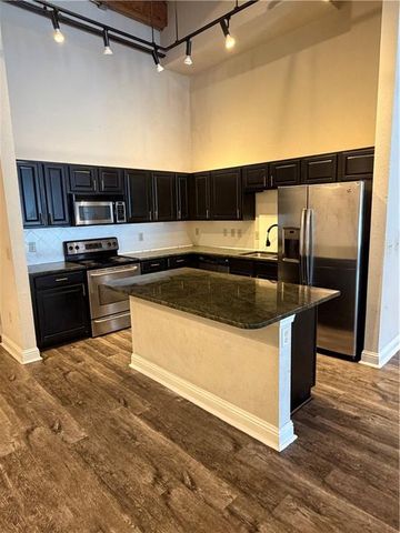 609 Central Street 1102, Kansas City, MO 64105