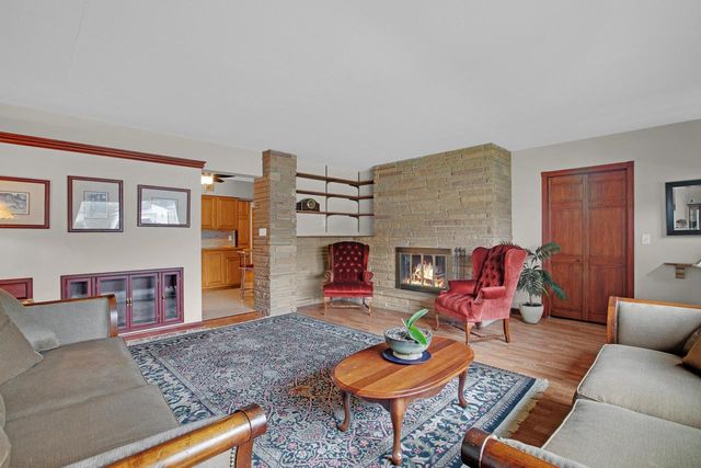 2216 Cleveland AVENUE, Sheboygan, WI 53081