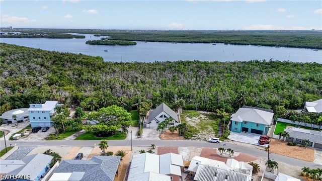 309 Donora BLVD, Fort Myers Beach, FL 33931