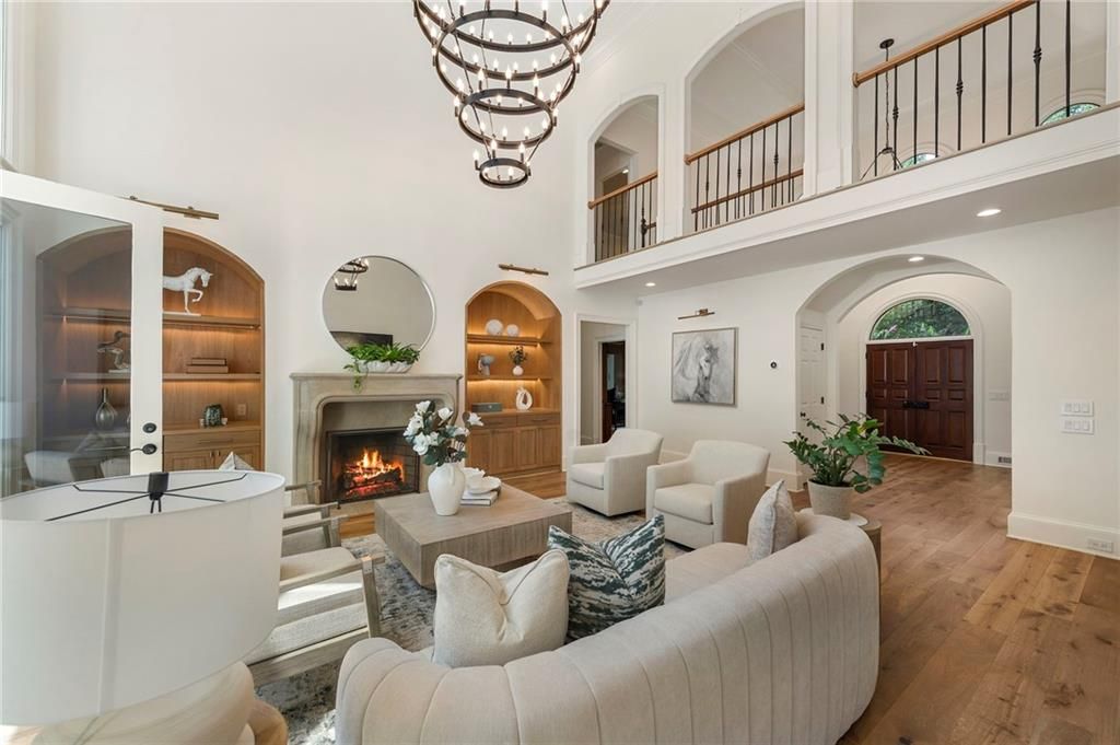 Image 11 of property listing at 750 Sturges Way, Johns Creek, GA 30022