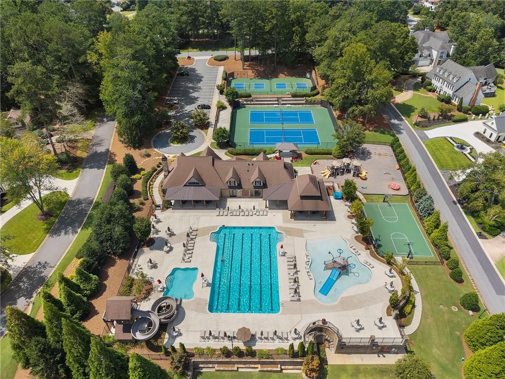 Image 6 of property listing at 750 Sturges Way, Johns Creek, GA 30022