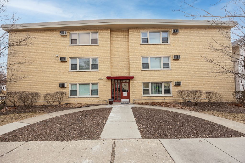 301 Chicago Avenue 3CW, Oak Park, IL 60302