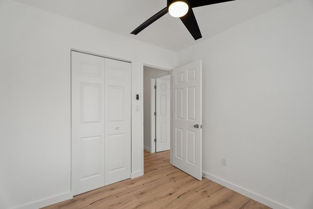 220 N Ashbury Avenue, Bolingbrook, IL 60440