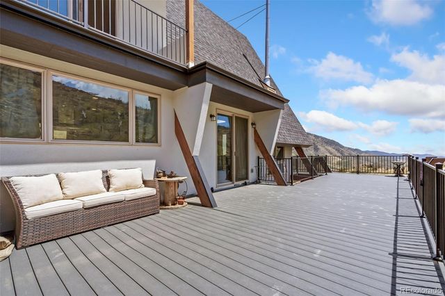 405 Moondance Way, Bellvue, CO 80512