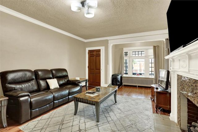1806 West Chew Street, Allentown City, PA 18104