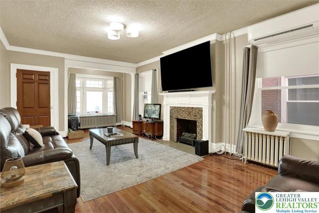 1806 West Chew Street, Allentown City, PA 18104