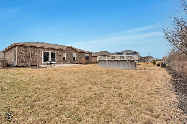 24525 S Clydesdale Drive, Manhattan, IL 60442