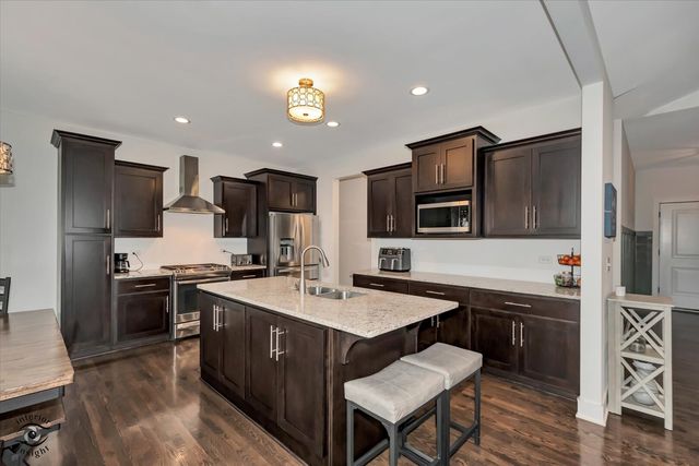 24525 S Clydesdale Drive, Manhattan, IL 60442