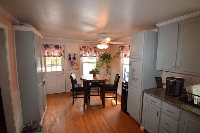 4 Independence Avenue, Kingston, NH 03848