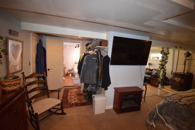 4 Independence Avenue, Kingston, NH 03848