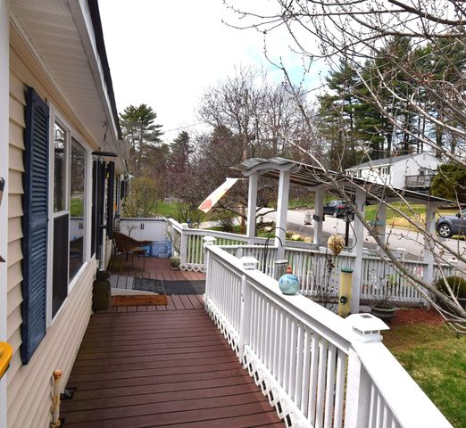 4 Independence Avenue, Kingston, NH 03848