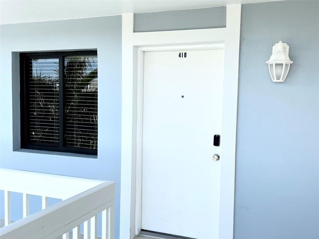 40 NE PLANTATION Road 410, Hutchinson Island, FL 34996