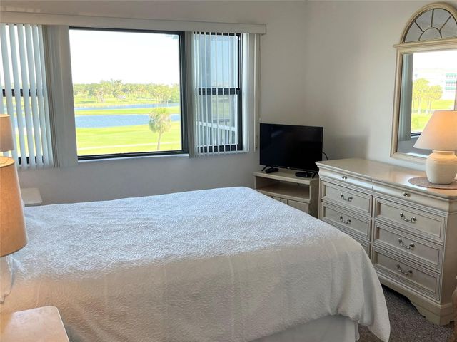 40 NE PLANTATION Road 410, Hutchinson Island, FL 34996