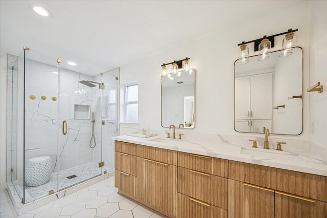 10739 Longmont Drive, Houston, TX 77042