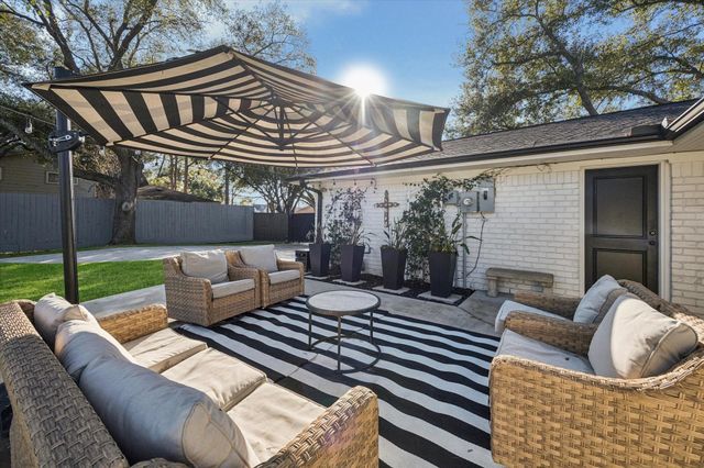 10739 Longmont Drive, Houston, TX 77042